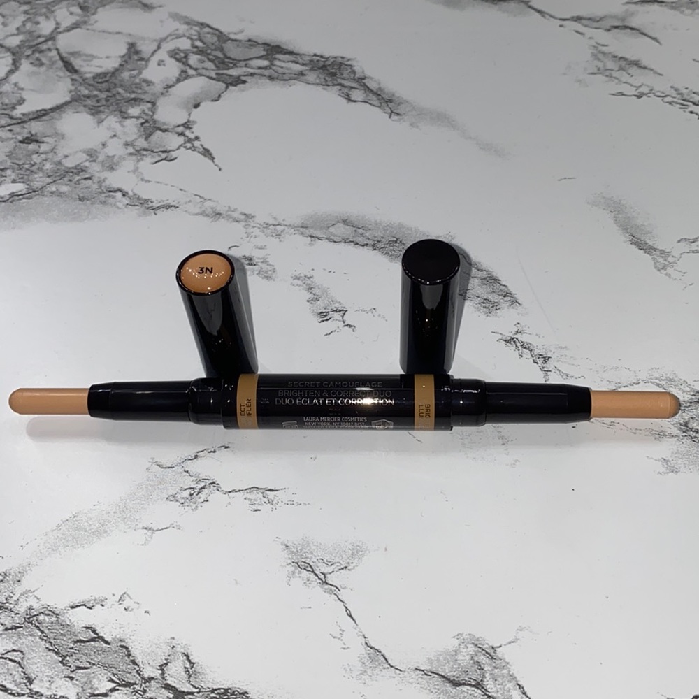 NWOB Laura Mercier secret camouflage bright&correct duo 3N 
No box 
Never used